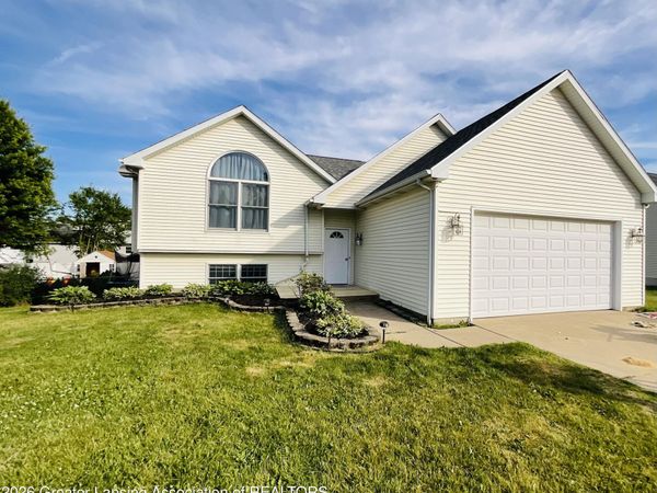 725 Brenneman Street, Potterville, MI 48876