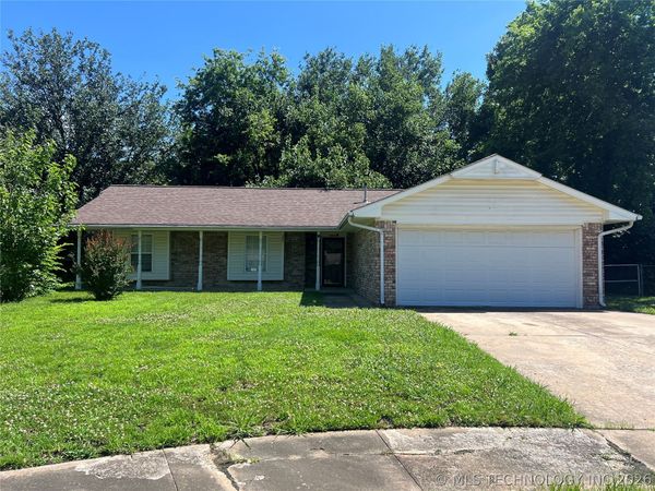 2443 S 108th East Avenue , Tulsa, OK 74129