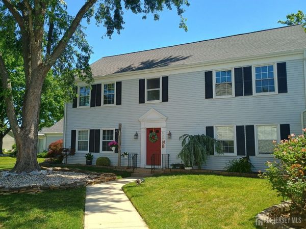 538 Sutton Way , Monroe Township, NJ 08831