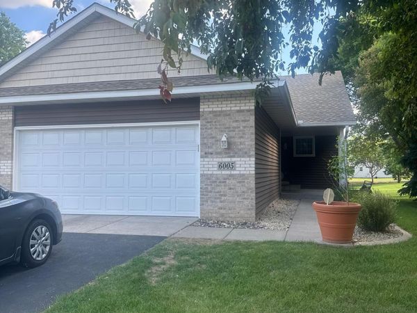 6005 Creekview Lane N, Brooklyn Park, MN 55443