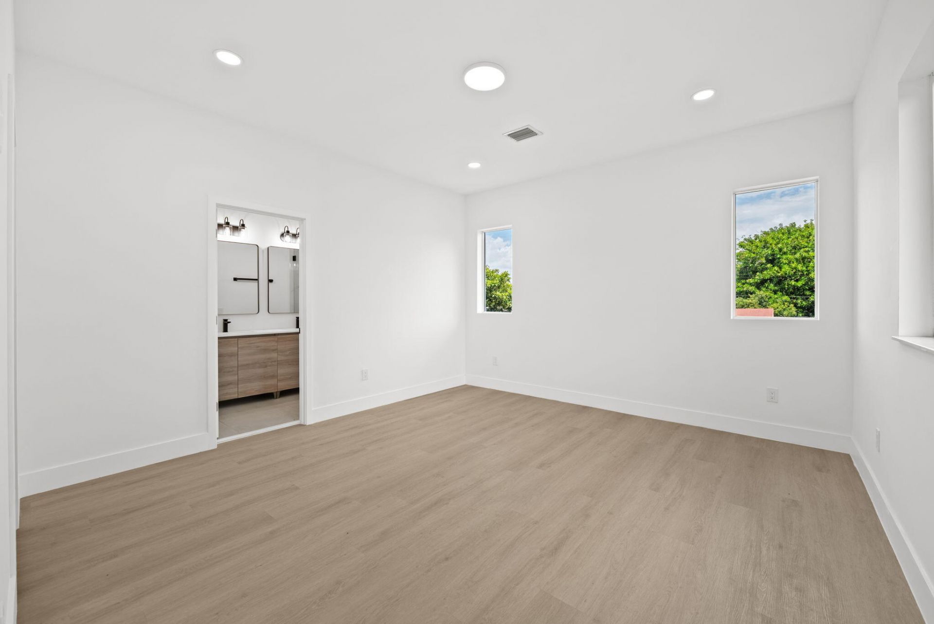 1355 NW 42nd Street, Unit 1355, Miami, FL 33142 Photo