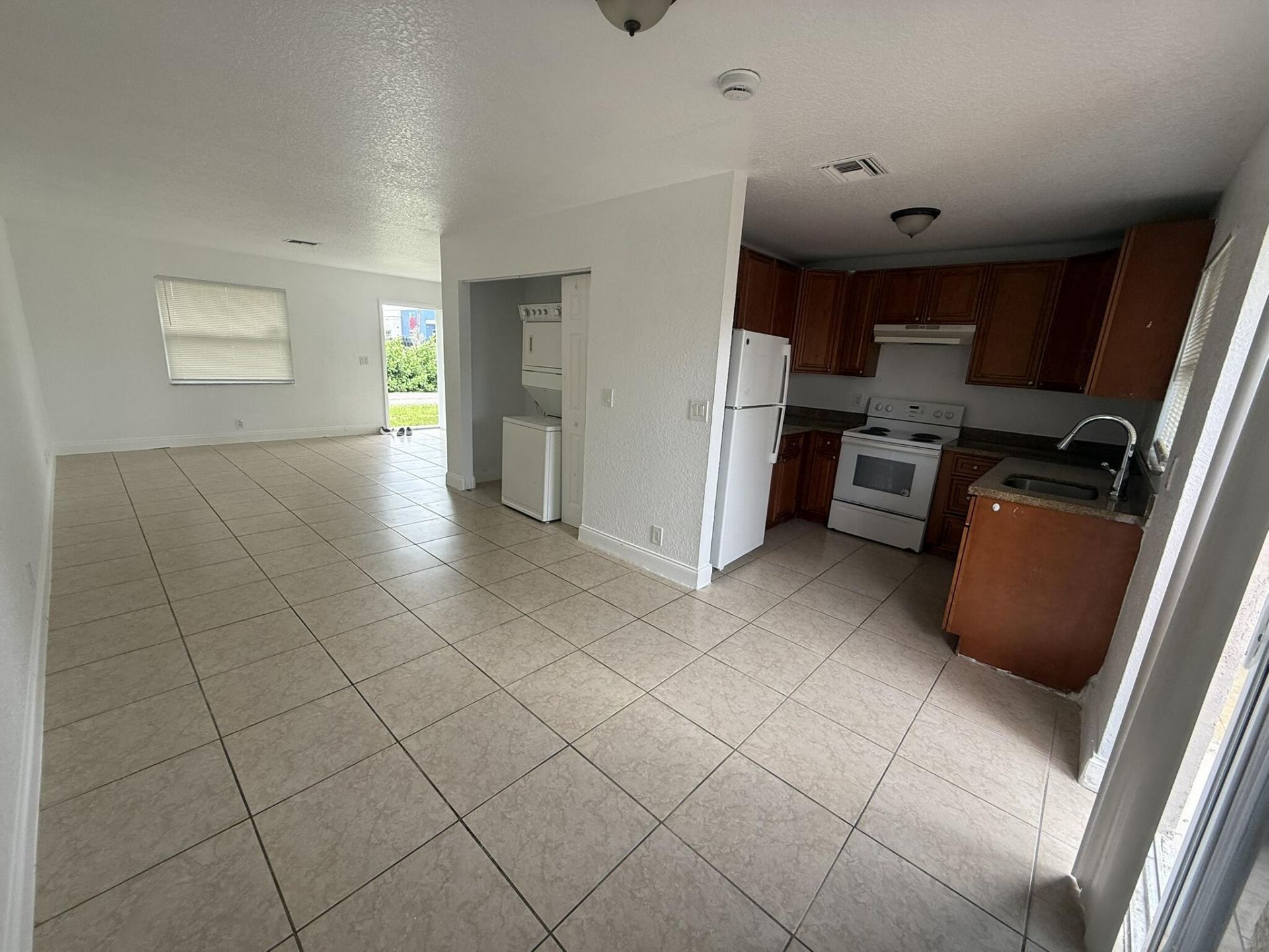 1420 Barton Road, Unit 1420w, Lake Worth Beach, FL 33460 Photo
