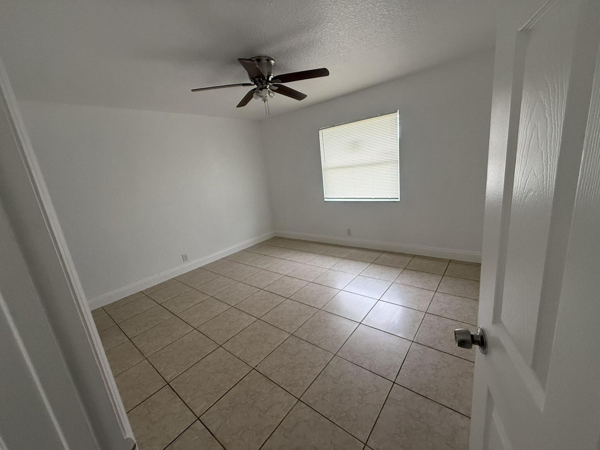 1420 Barton Road, Unit 1420w, Lake Worth Beach, FL 33460 Photo