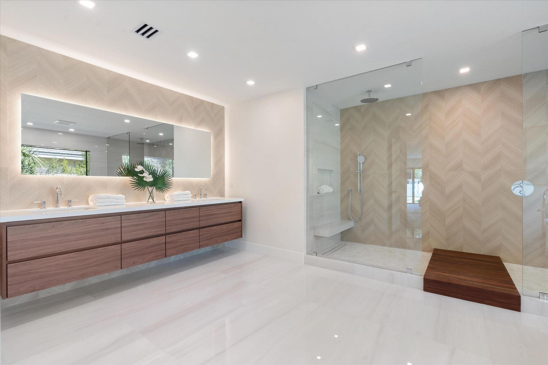 868 Country Club Drive, North Palm Beach, FL 33408 Photo