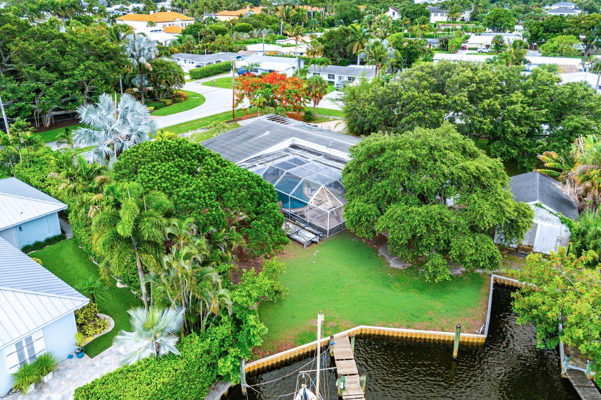 12019 N Edgewater Drive, West Palm Beach, FL 33410 Photo