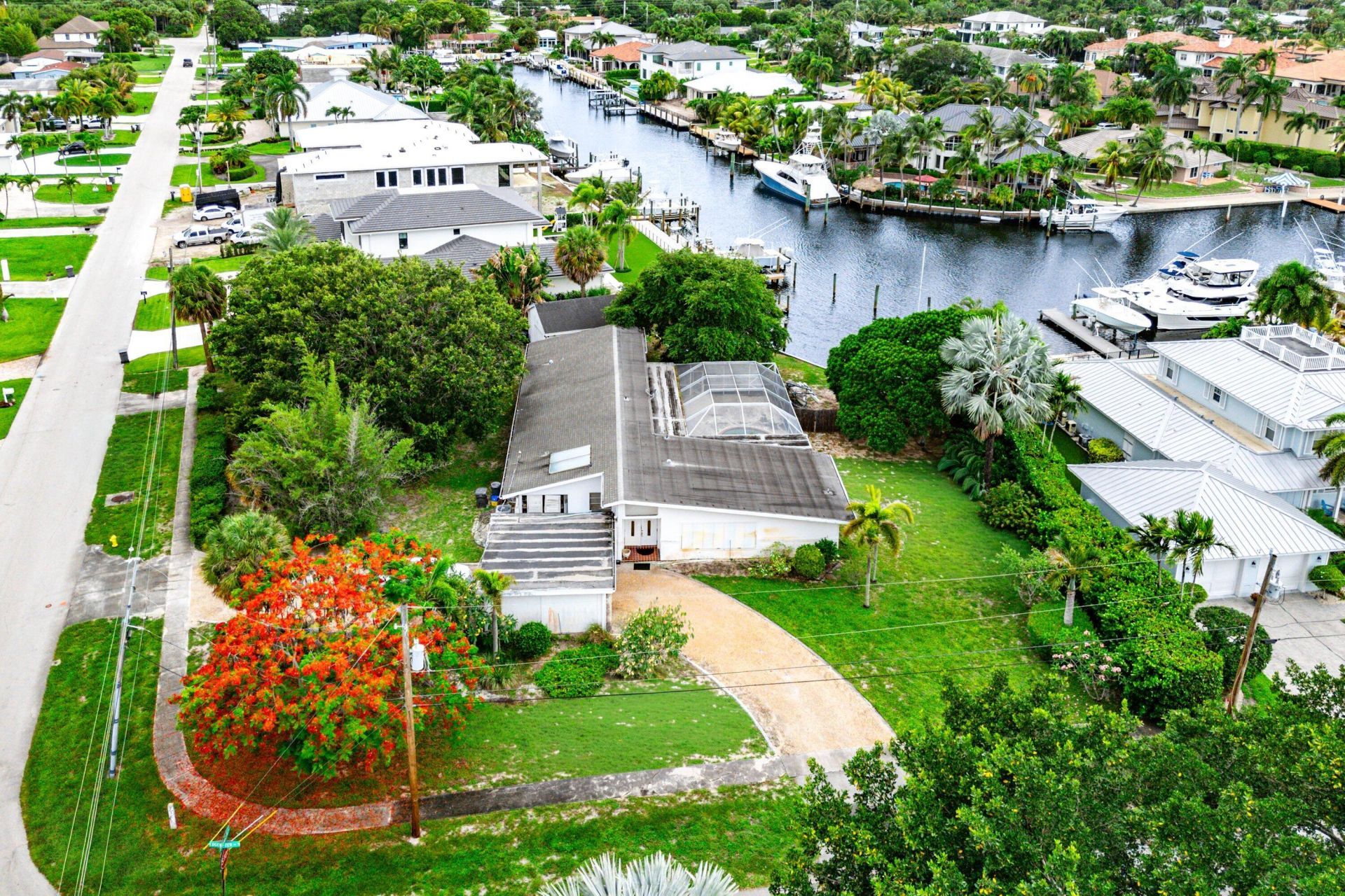 12019 N Edgewater Drive, West Palm Beach, FL 33410 Photo