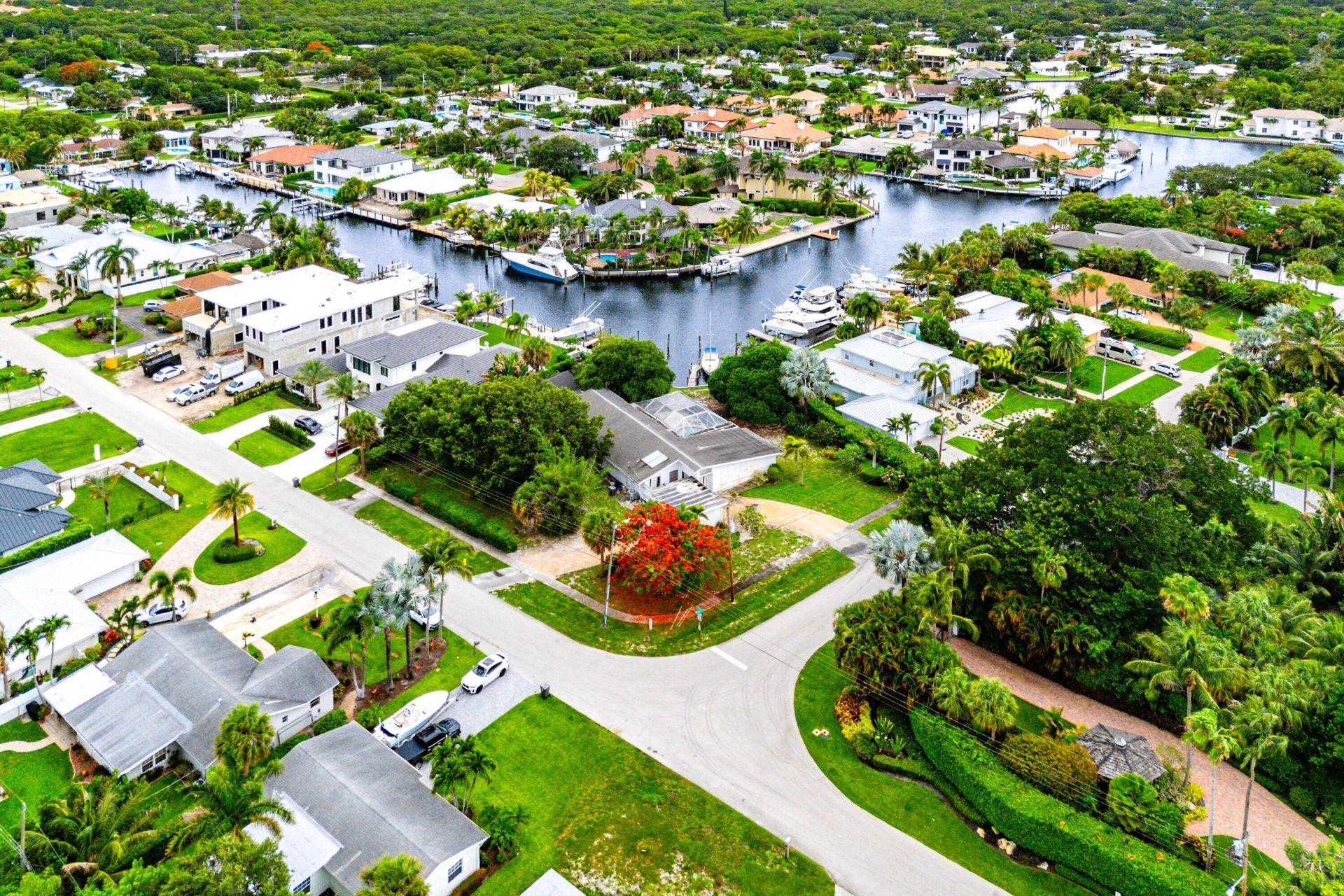 12019 N Edgewater Drive, West Palm Beach, FL 33410 Photo