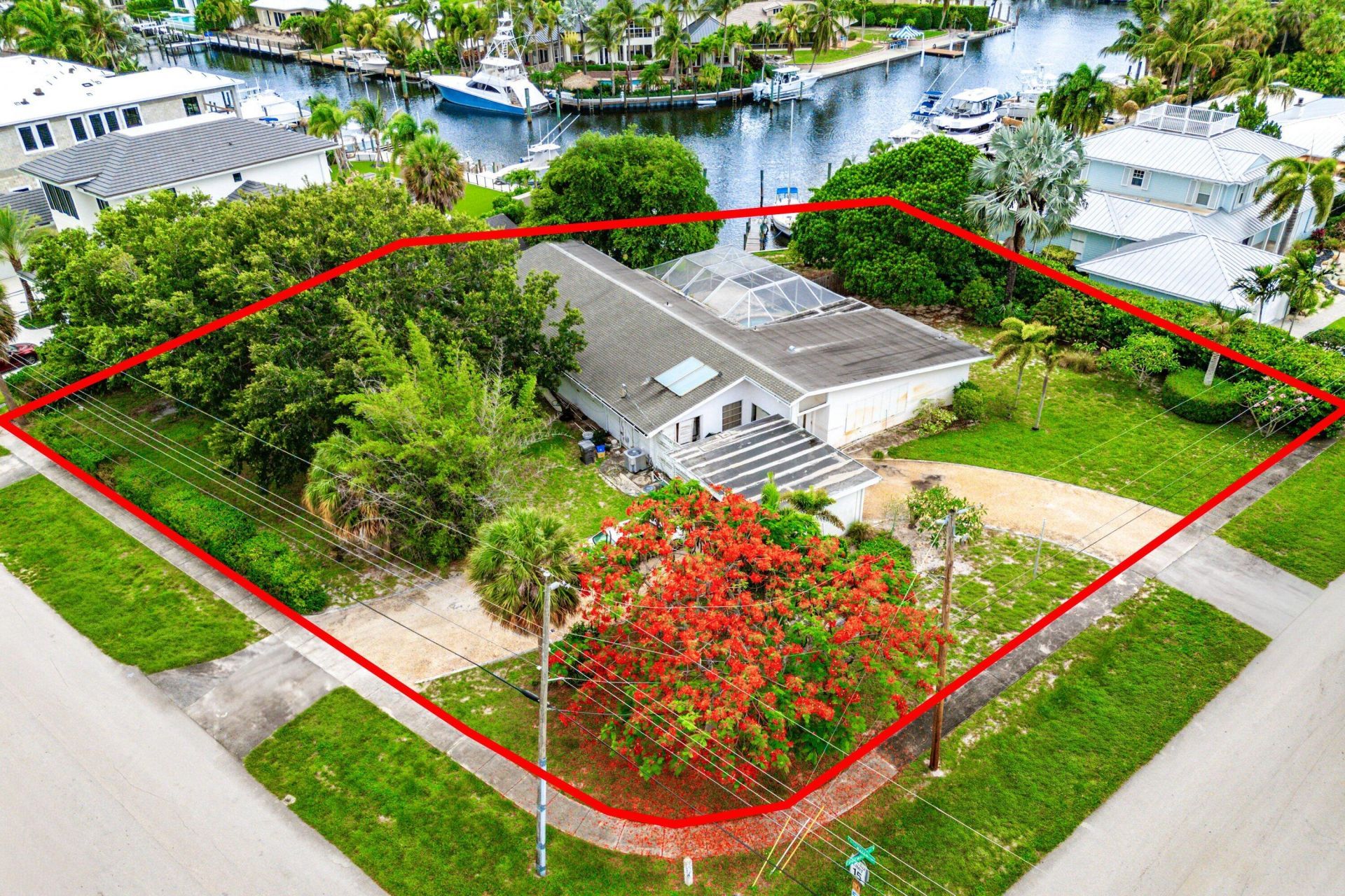 12019 N Edgewater Drive, West Palm Beach, FL 33410 Photo