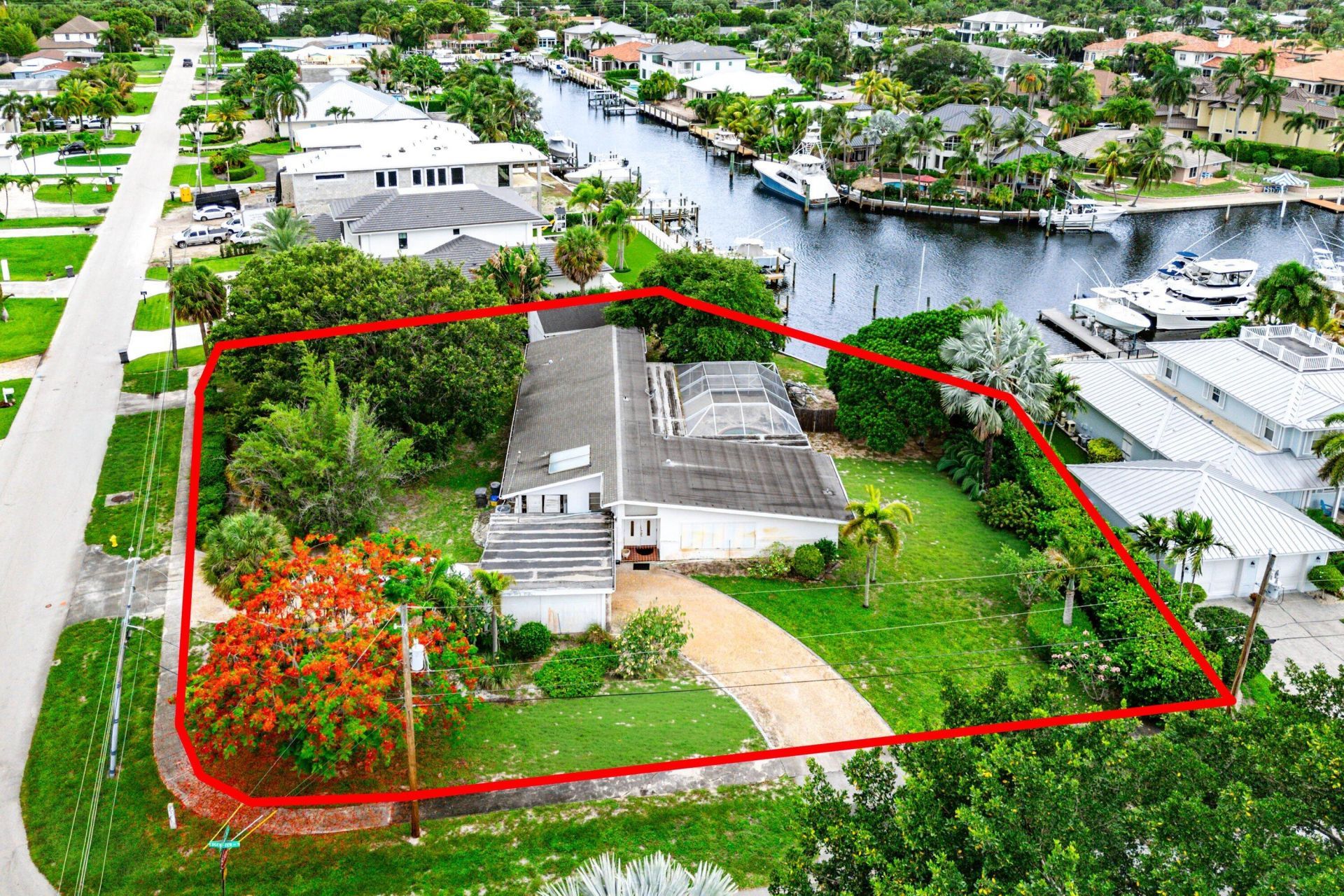 12019 N Edgewater Drive, West Palm Beach, FL 33410 Photo