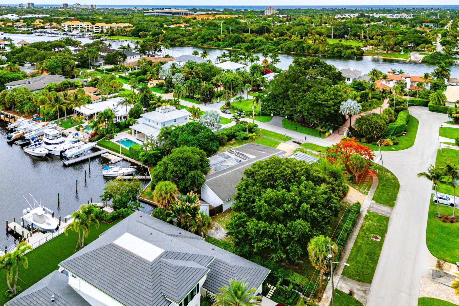 12019 N Edgewater Drive, West Palm Beach, FL 33410 Photo