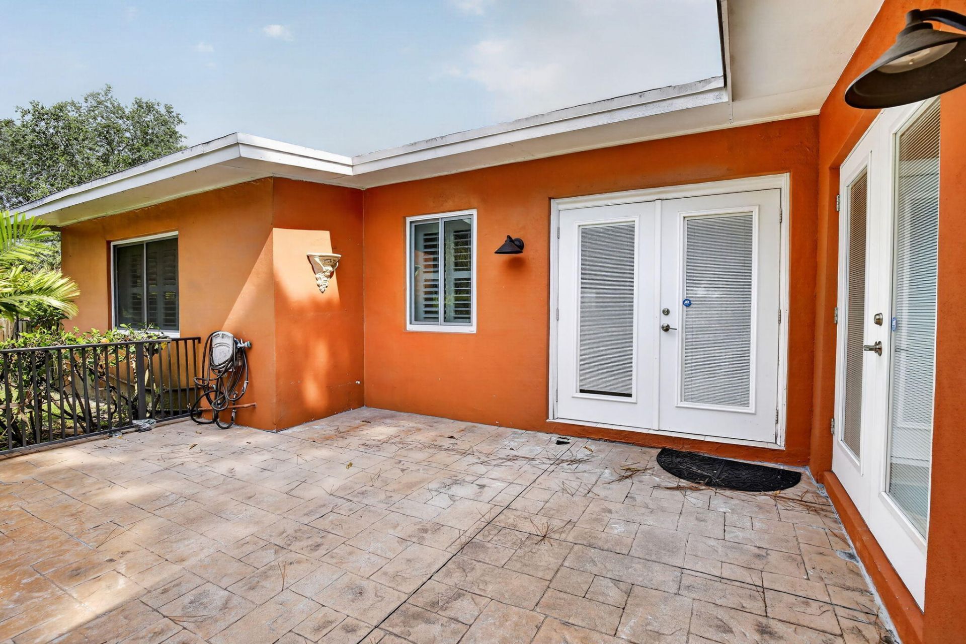 1101 E Country Club Circle, Plantation, FL 33317 Photo
