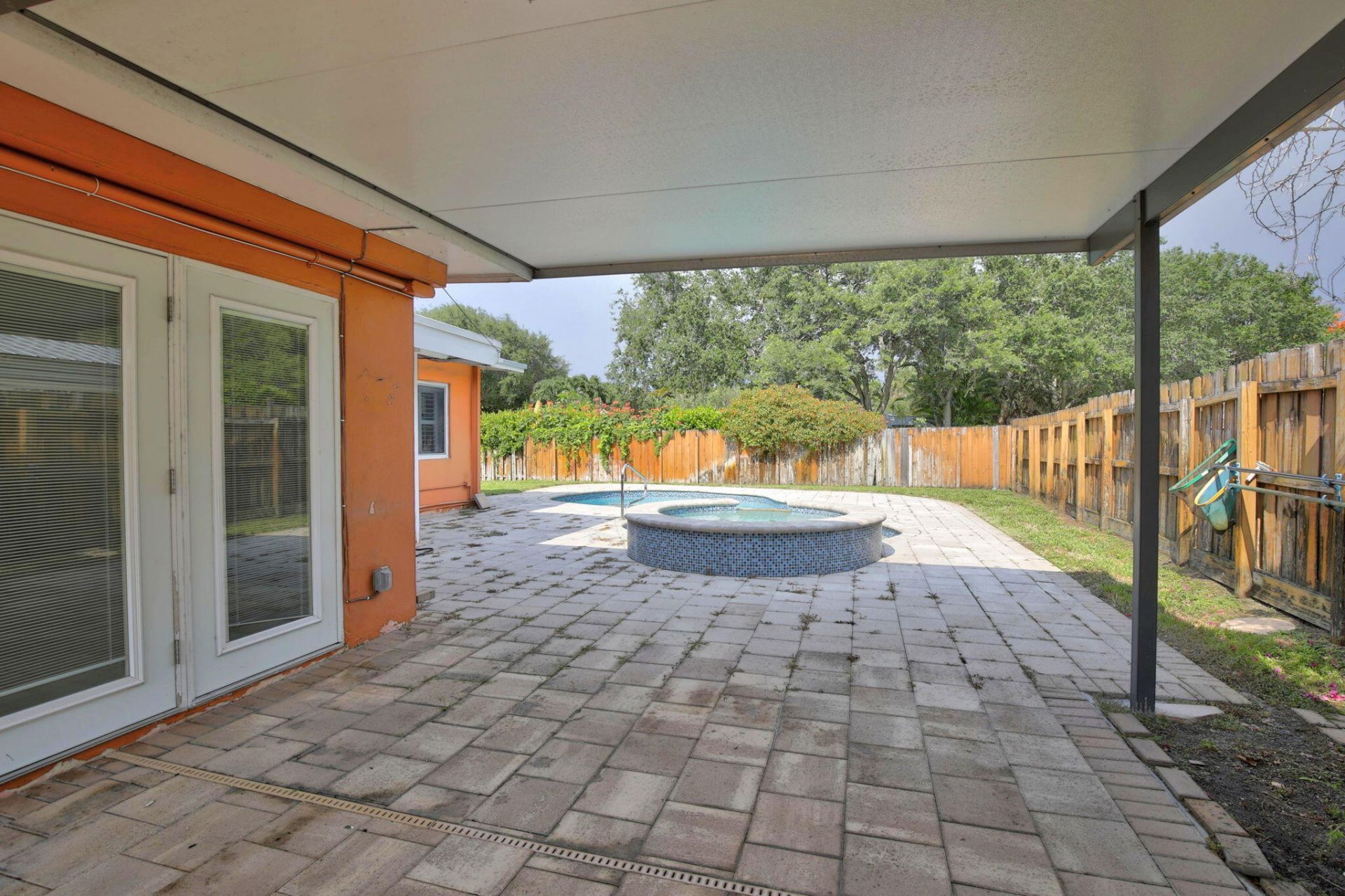 1101 E Country Club Circle, Plantation, FL 33317 Photo
