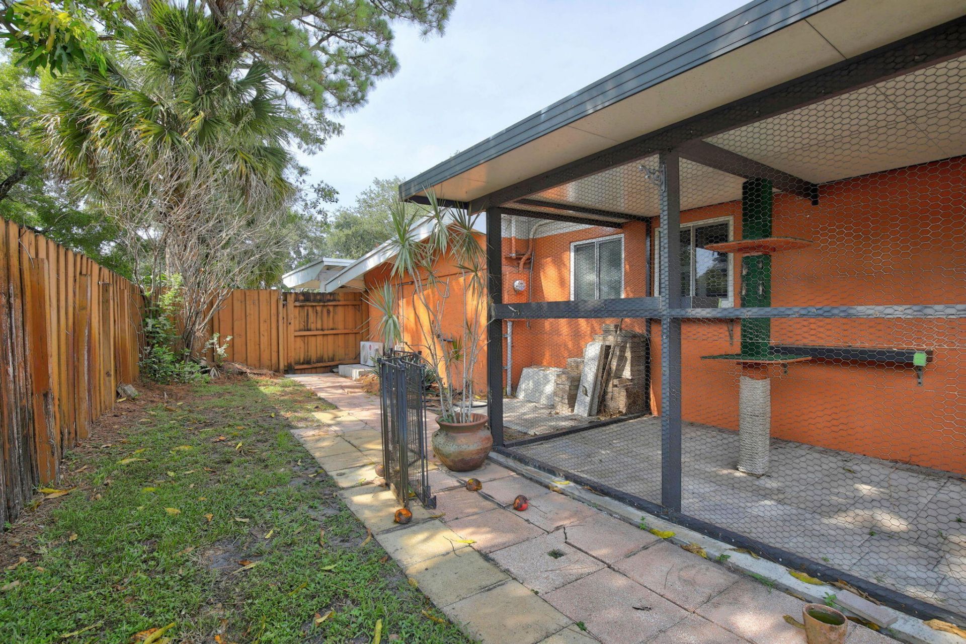 1101 E Country Club Circle, Plantation, FL 33317 Photo