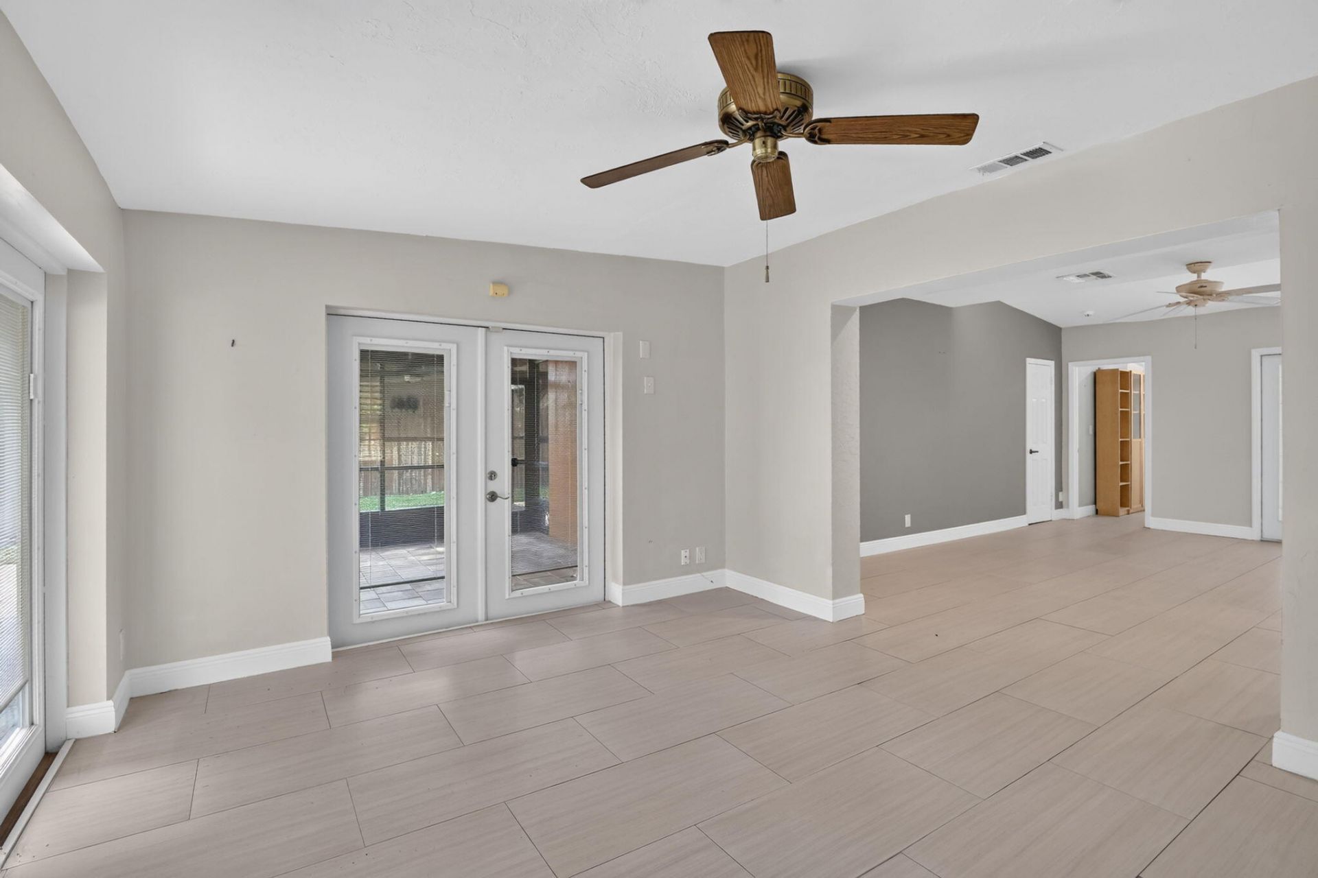 1101 E Country Club Circle, Plantation, FL 33317 Photo