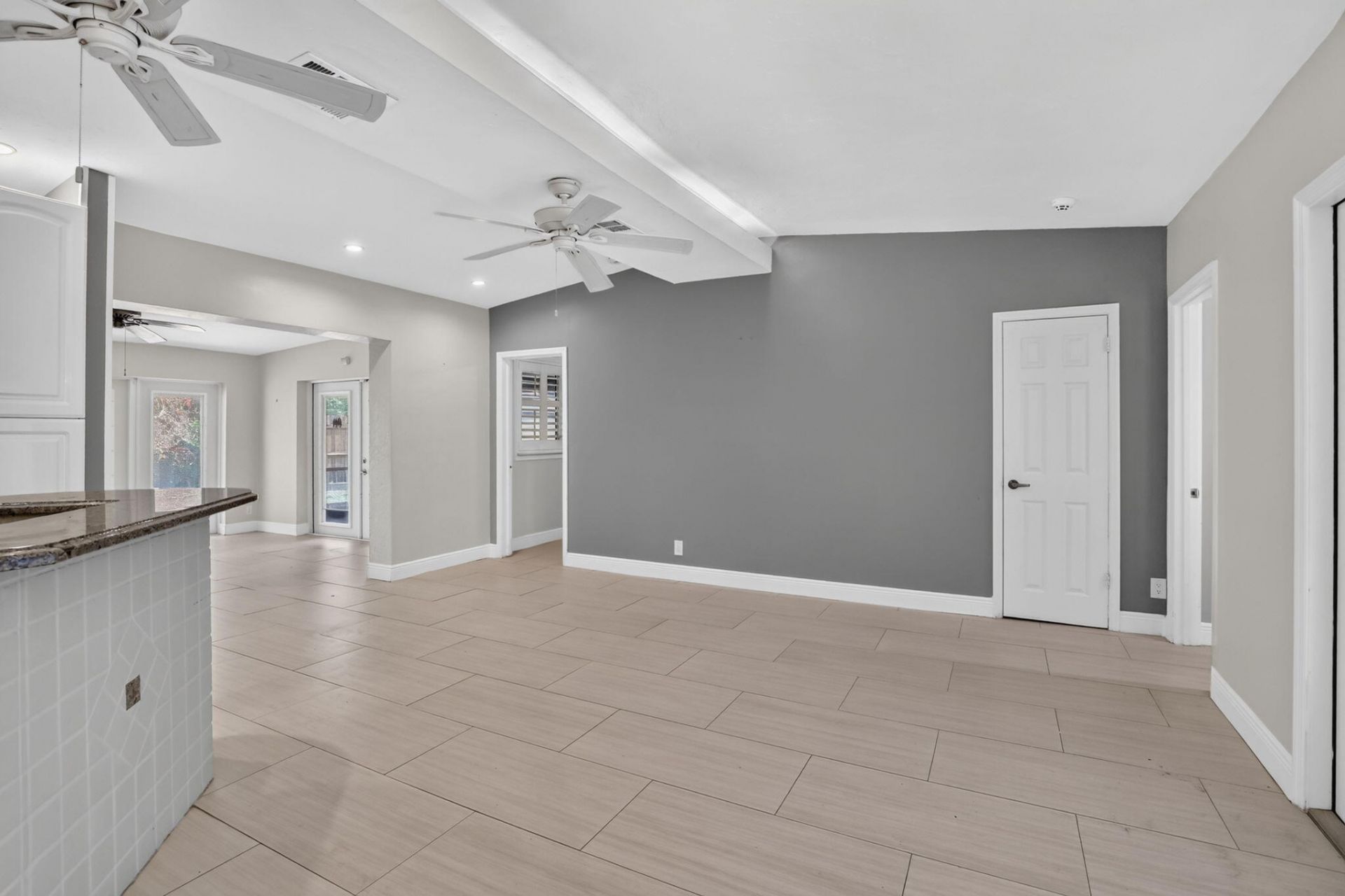 1101 E Country Club Circle, Plantation, FL 33317 Photo