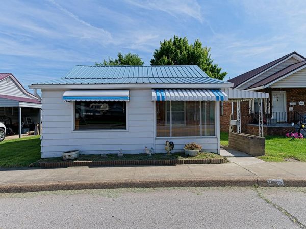 1607 Oak Street, Kenova, WV 25530