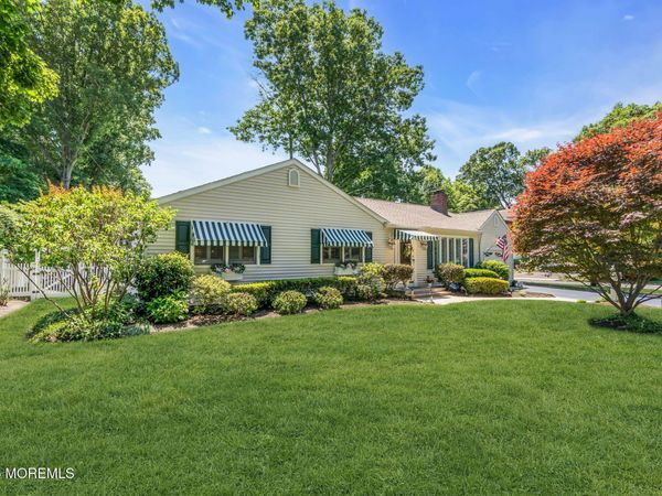 86 Laurel Drive, Fair Haven, NJ 07704