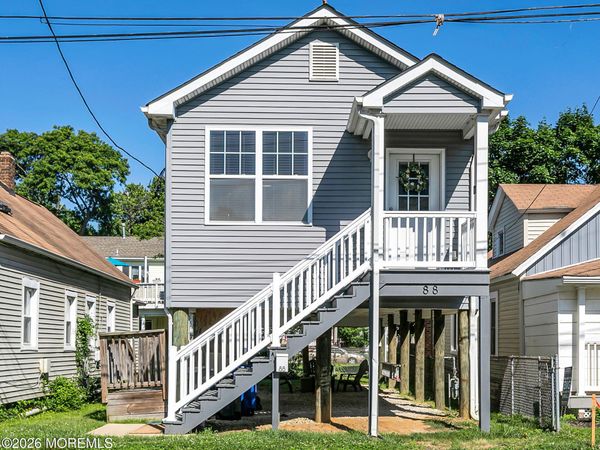 88 Seadrift Avenue, Highlands, NJ 07732