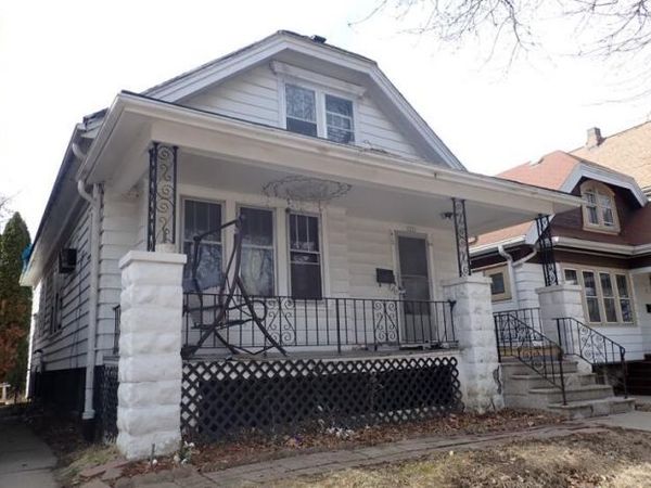 3223 N 40 STREET, Milwaukee, WI 53216