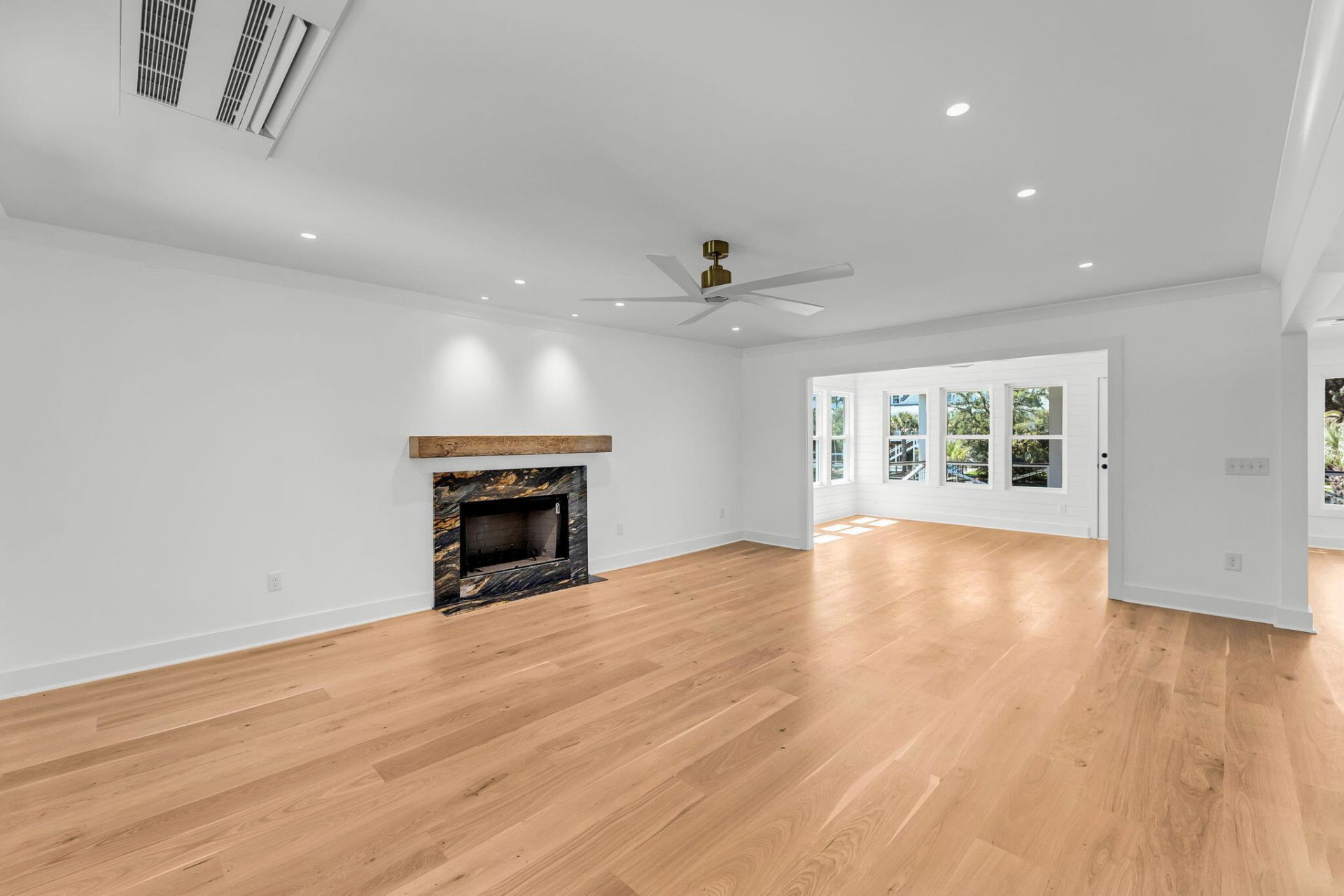 559 Schooner Road Photo 19