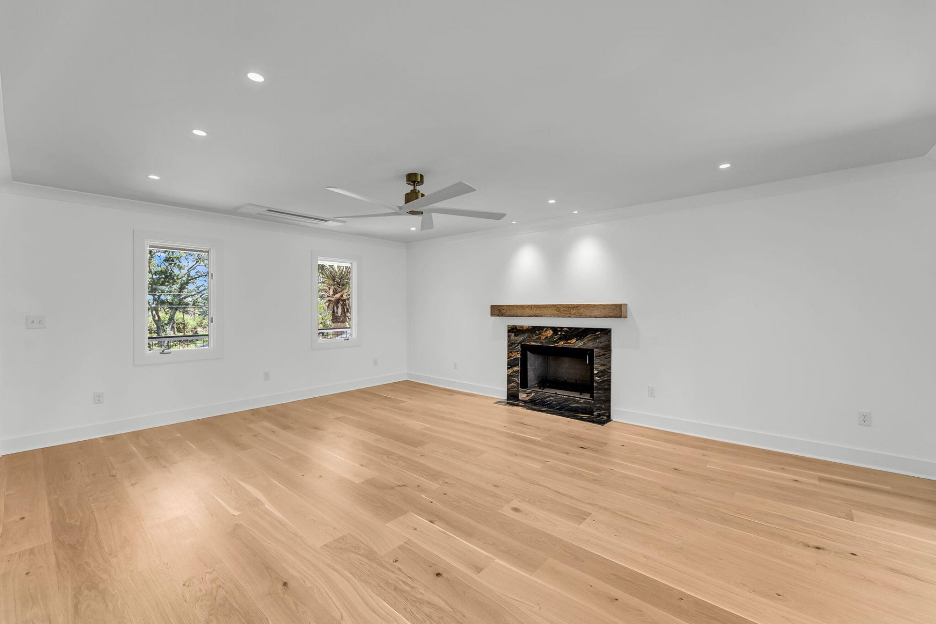 559 Schooner Road Photo 22