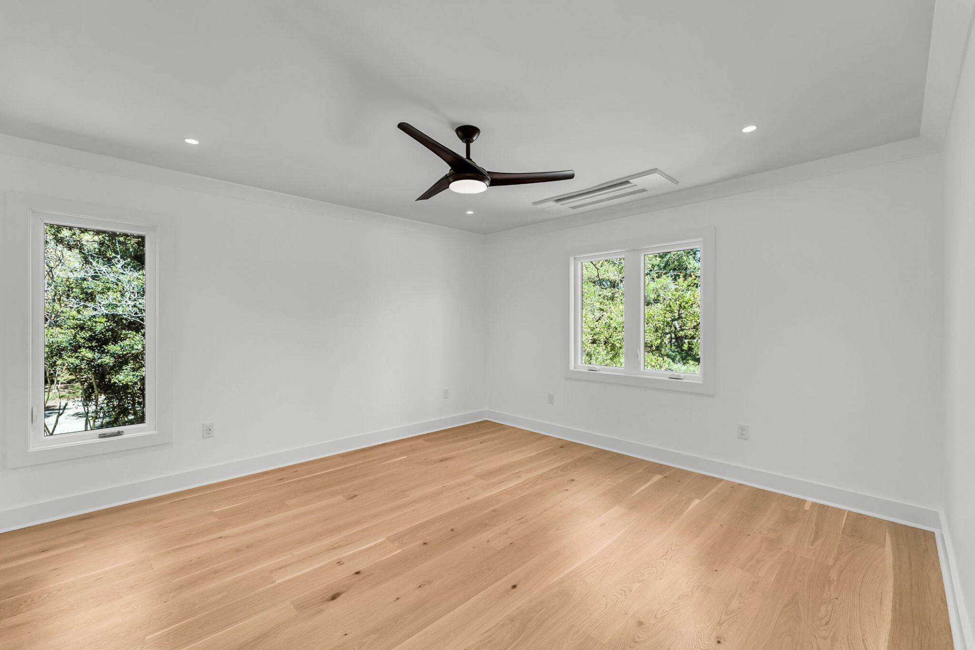 559 Schooner Road Photo 35