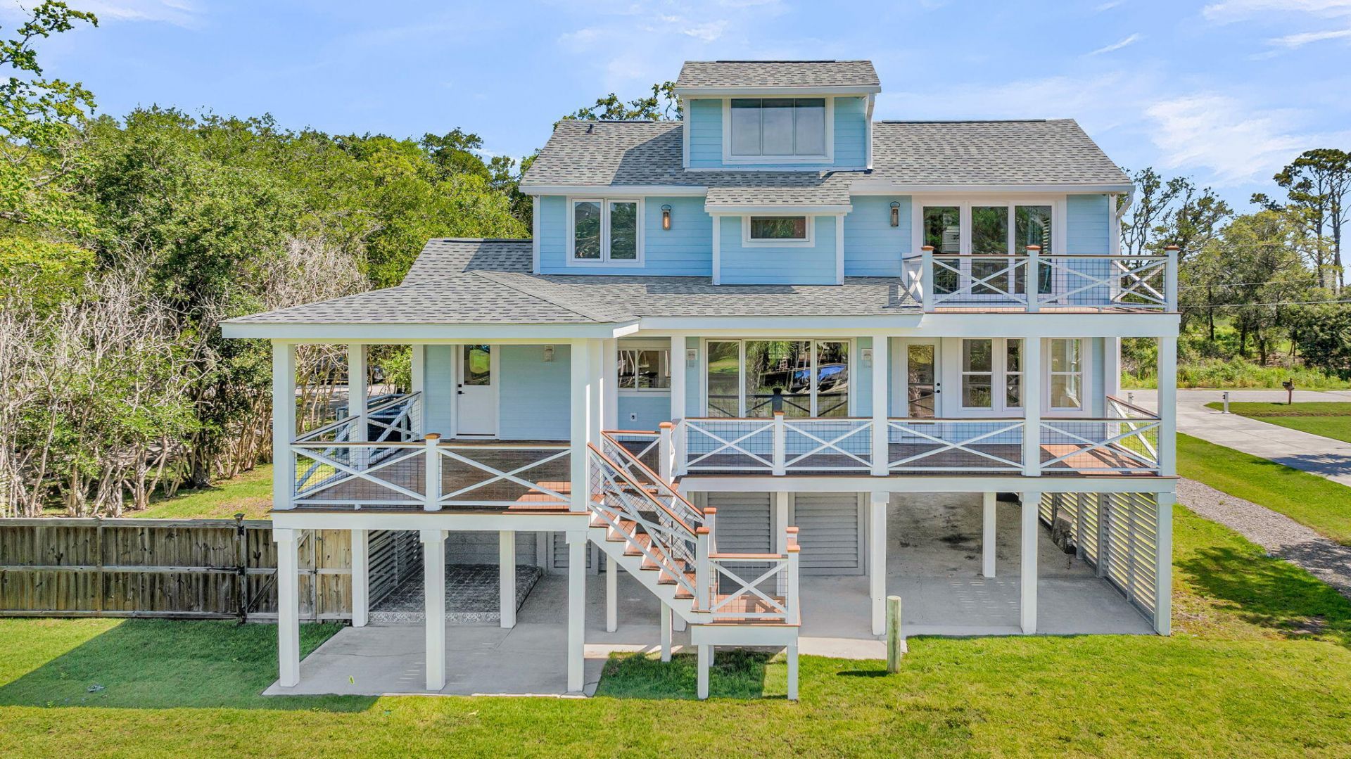 559 Schooner Road Photo 4