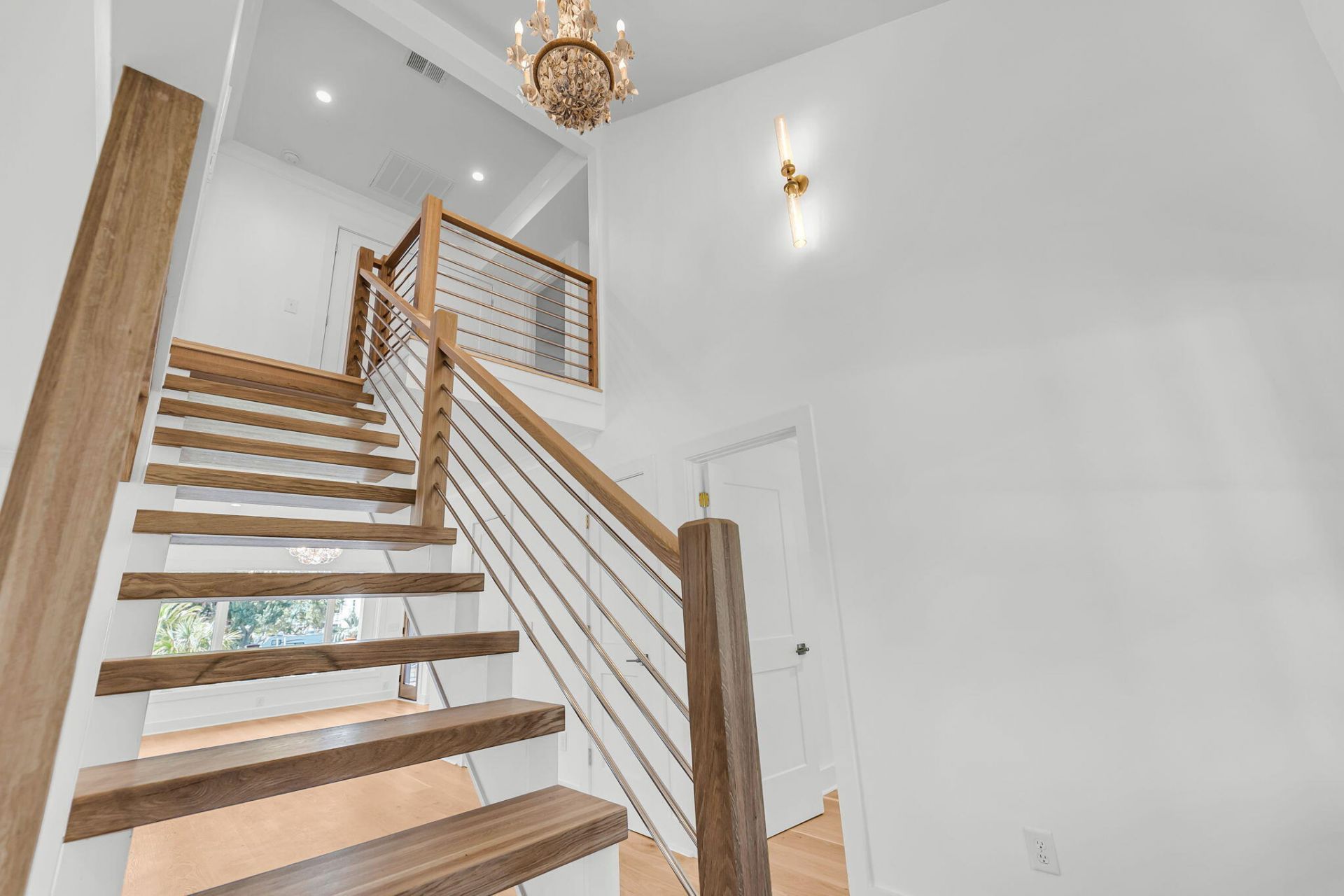 559 Schooner Road Photo 5