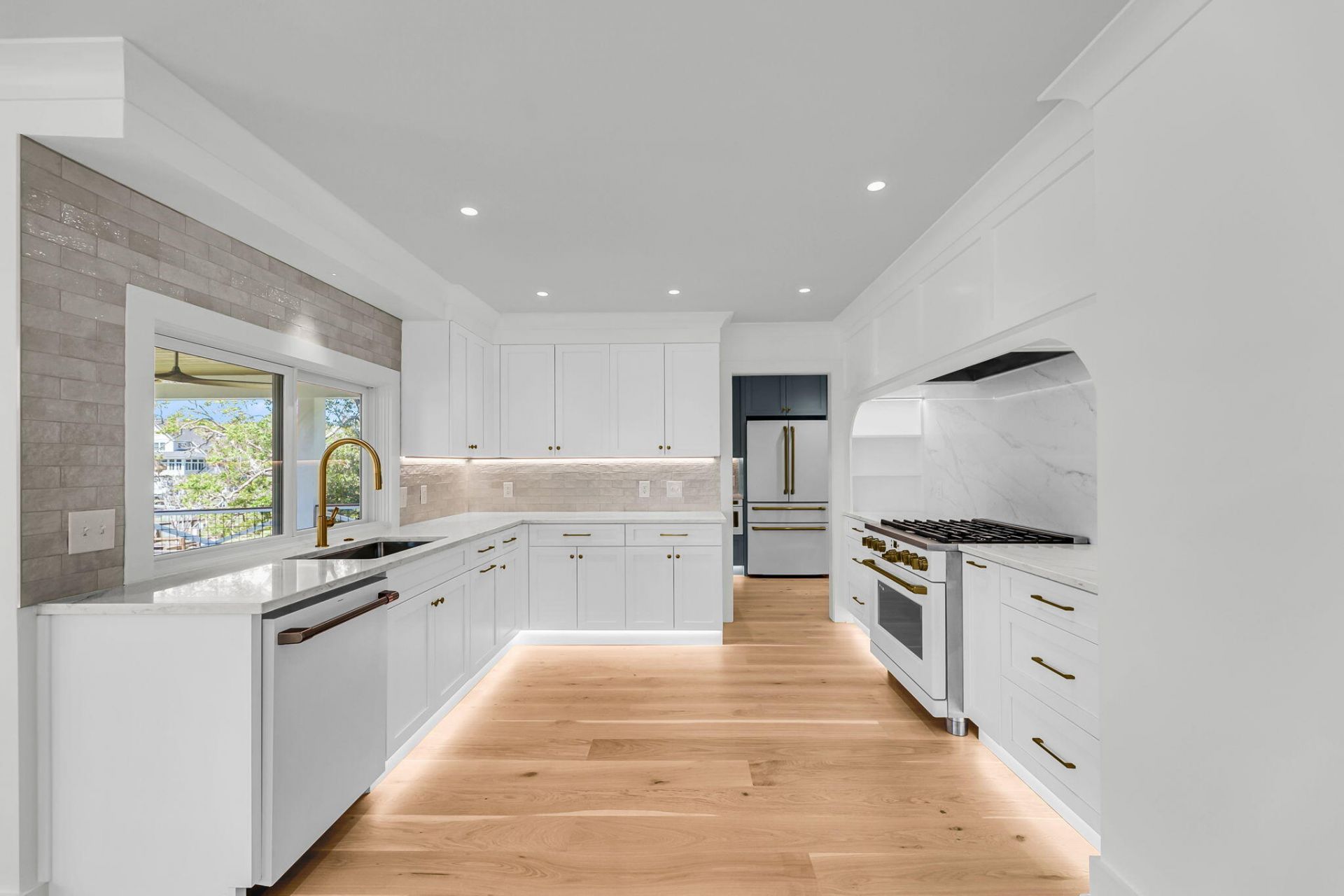 559 Schooner Road Photo 7