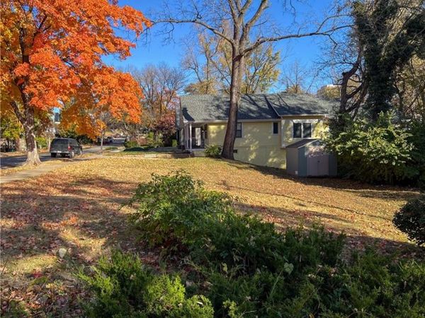 1118 W 48th Street, Kansas City, MO 64112