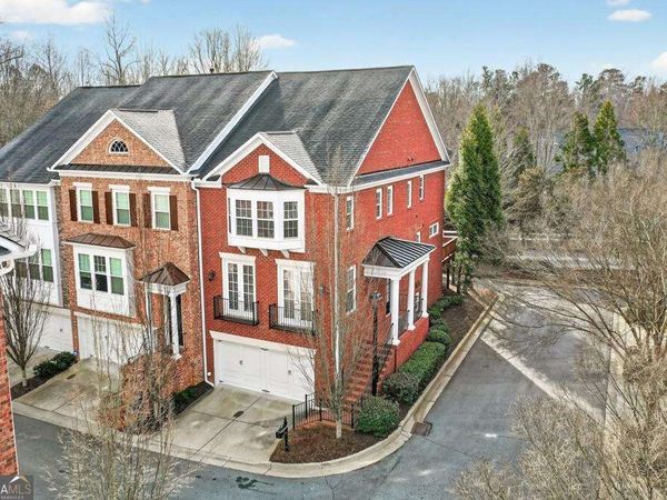 7205 Lowery Oak Drive, Roswell, GA 30075