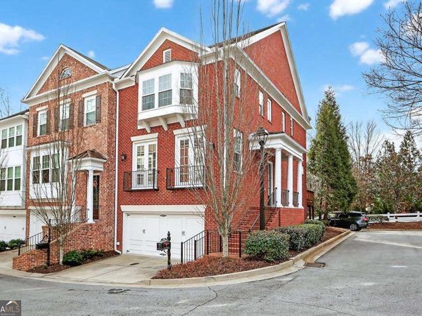 7205 Lowery Oak Drive, Roswell, GA 30075