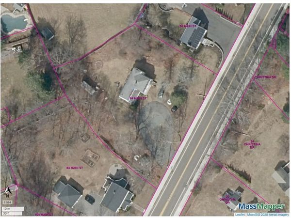 64 Main St, Walpole, MA 02081