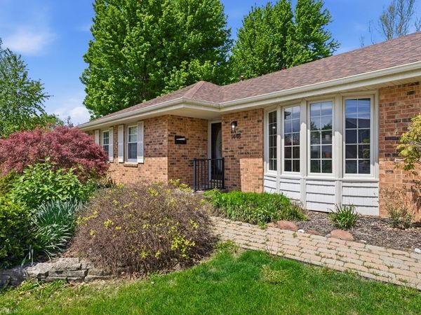 1448 N 6th Avenue E, Newton, IA 50208