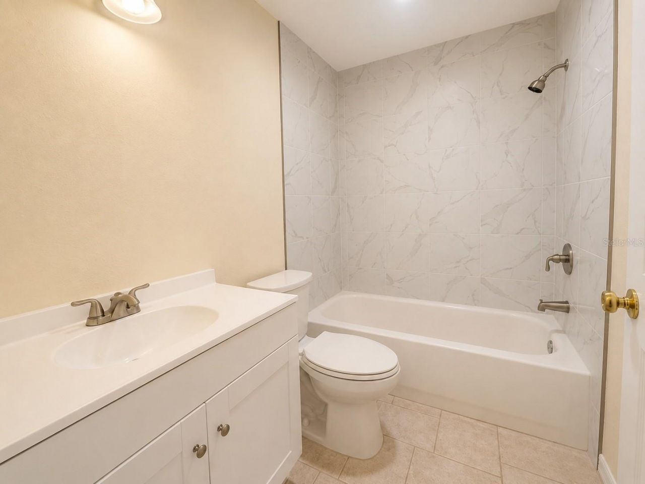 2702 Hidden Lake Drive S, Unit A, Sarasota, FL 34237 Photo