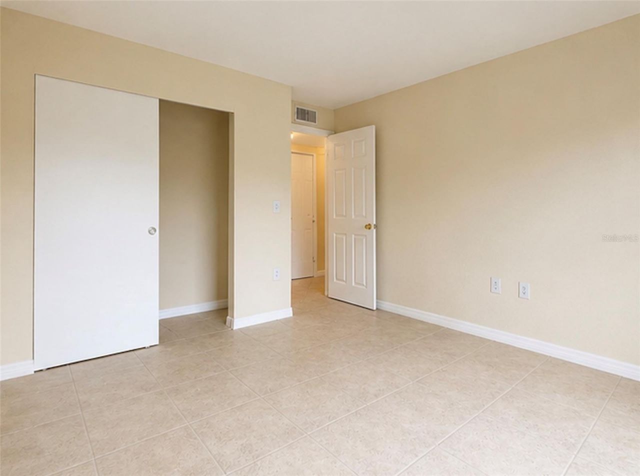 2702 Hidden Lake Drive S, Unit A, Sarasota, FL 34237 Photo