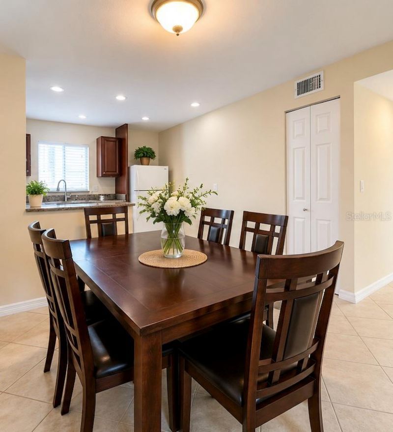 2702 Hidden Lake Drive S, Unit A, Sarasota, FL 34237 Photo