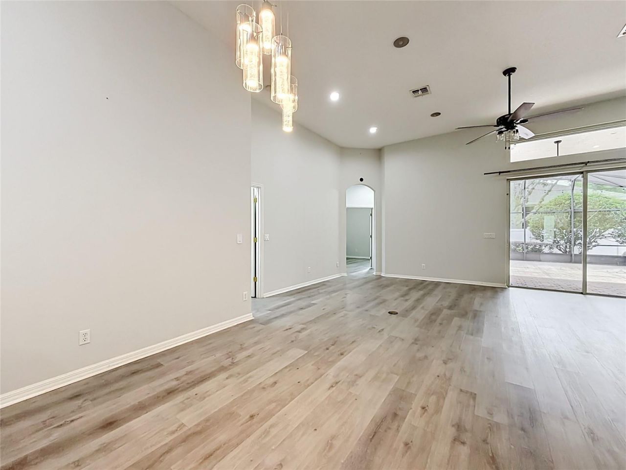 2432 Emerald Rose Way, Apopka, FL 32712 Photo