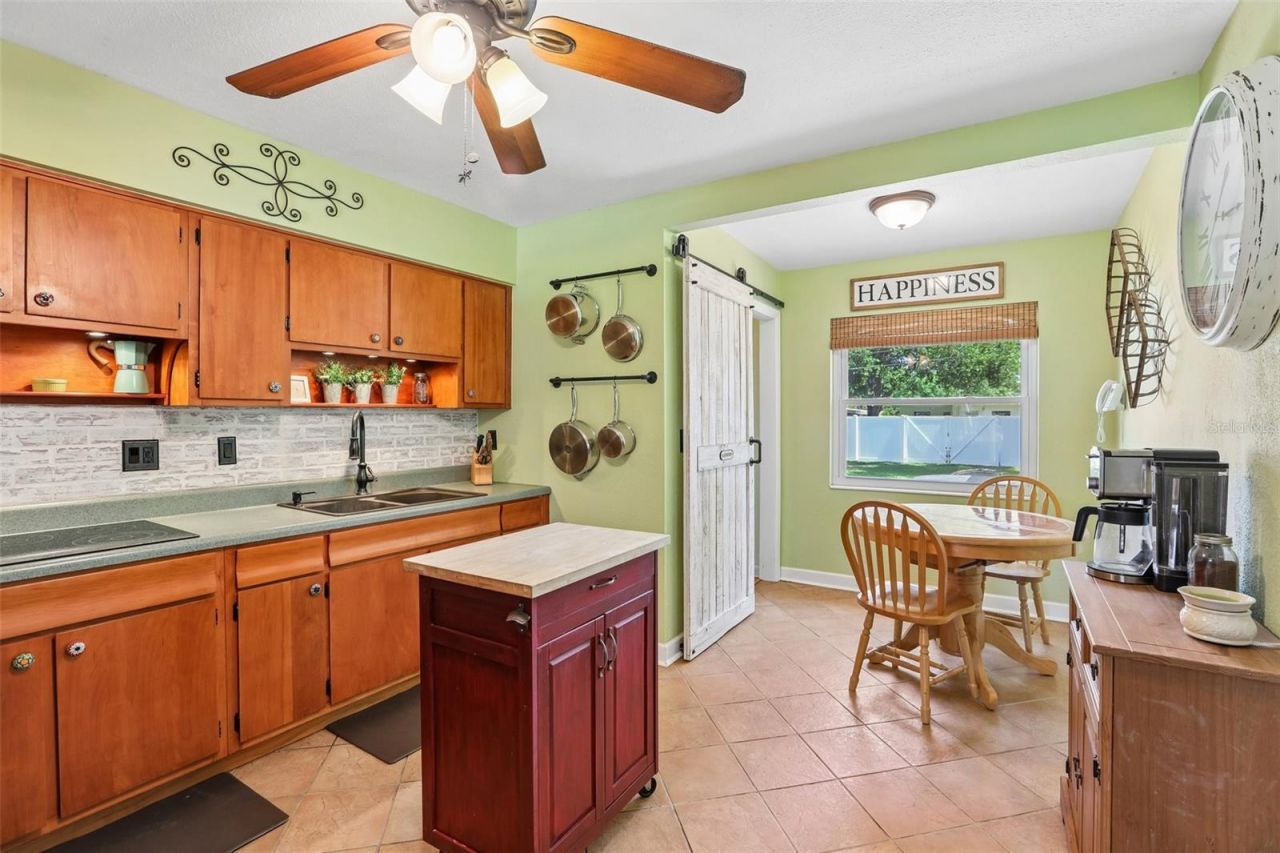 5311 39th Avenue N, Saint Petersburg, FL 33709 Photo