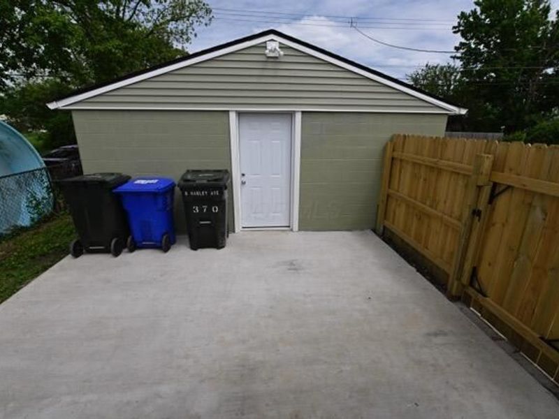 370 S Oakley Avenue , Columbus, OH 43204 Photo 17
