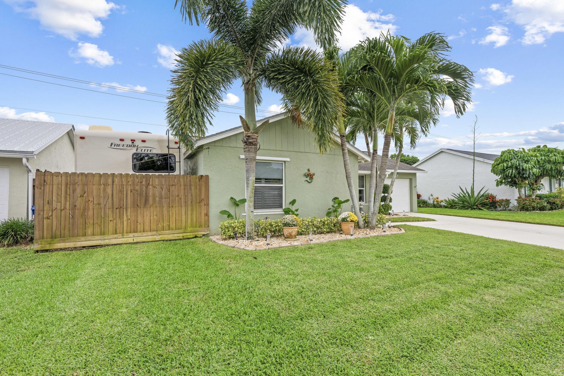 128 Banyan Circle, Jupiter, FL 33458 Photo