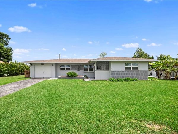 803 Monet ST , LEHIGH ACRES, FL 33936