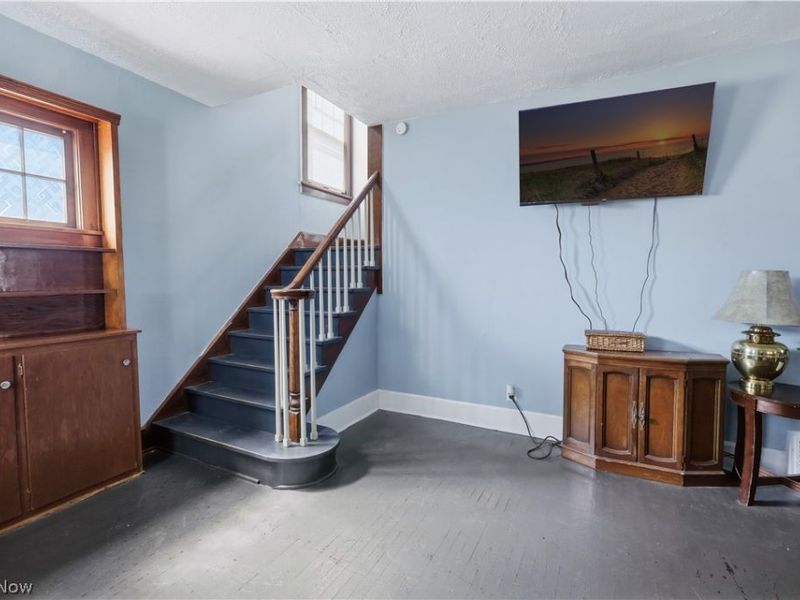 2221 9th Street NW, Canton, OH 44708 Photo 3