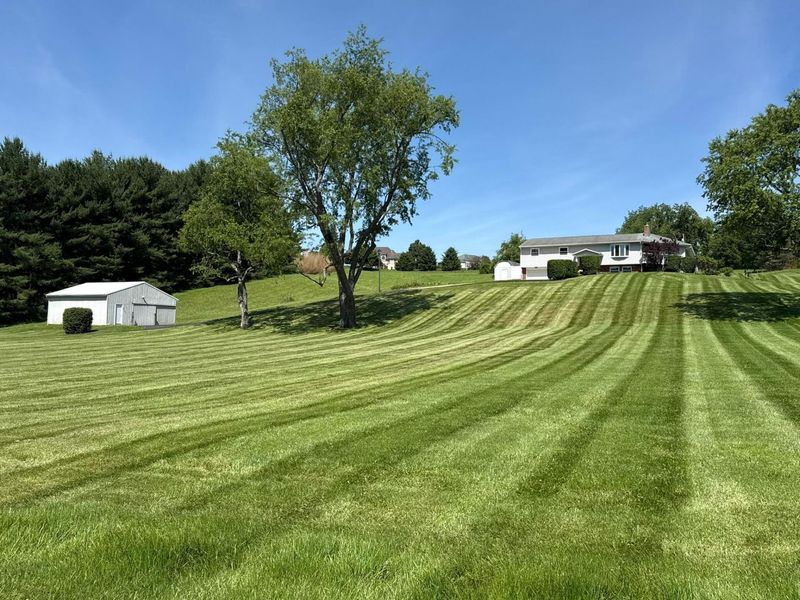3023 Valley View Road NE, Lancaster, OH 43130 Photo 2
