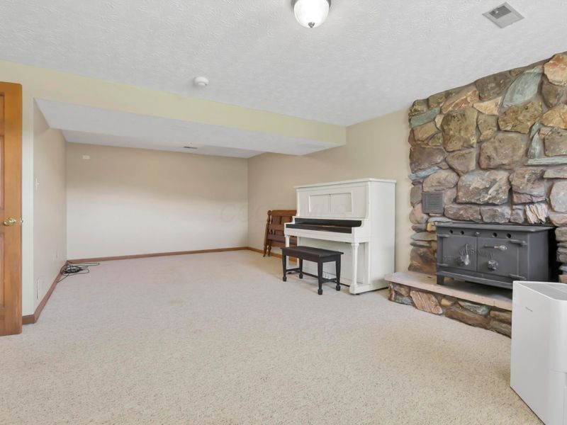 3023 Valley View Road NE, Lancaster, OH 43130 Photo 40
