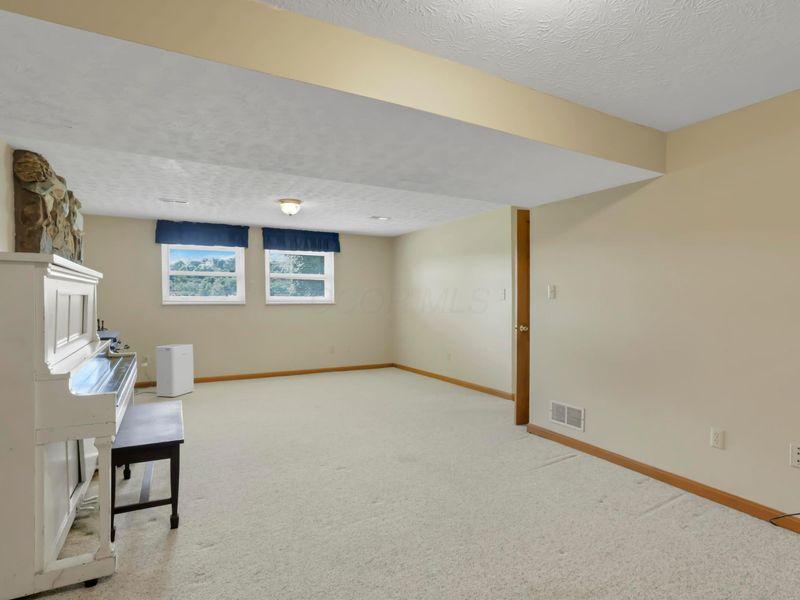 3023 Valley View Road NE, Lancaster, OH 43130 Photo 43