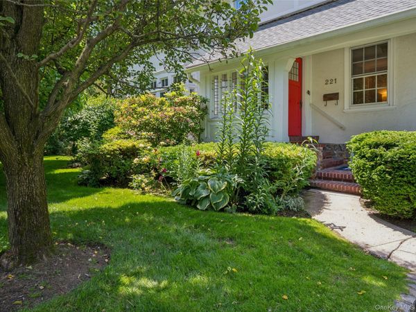 221 Highbrook Avenue , Pelham, NY 10803