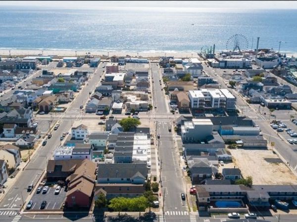140 Hancock Ave, Seaside Heights, NJ 08751