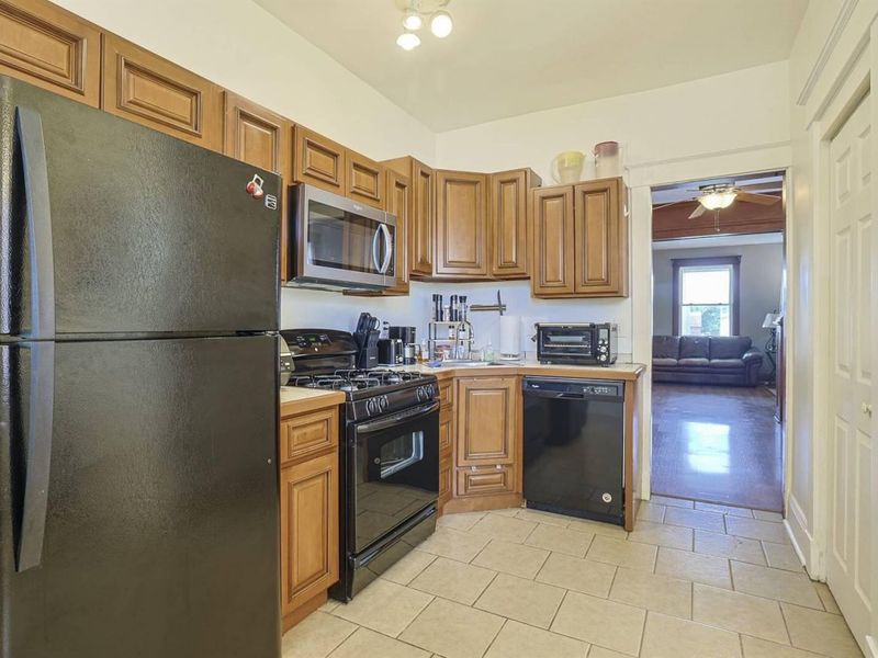 425 W 22nd Street, Covington, KY 41014 Photo 5