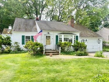 35 Country Lane , Penfield, NY 14526
